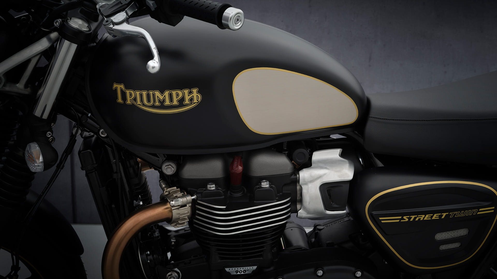 Triumph street sales twin goldline